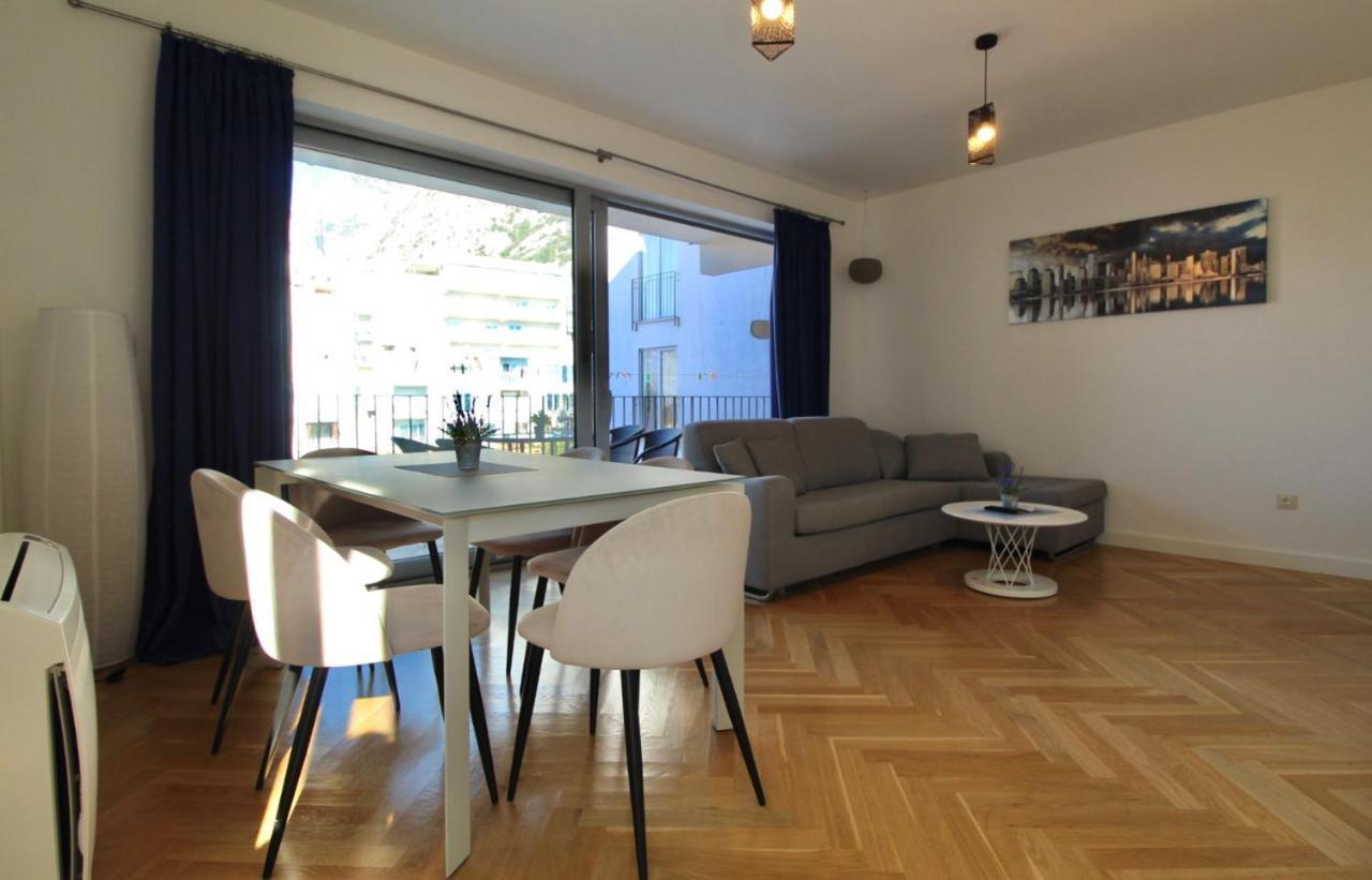 2Bd New Dobrota Apt With Bay Views Kotor Ngoại thất bức ảnh
