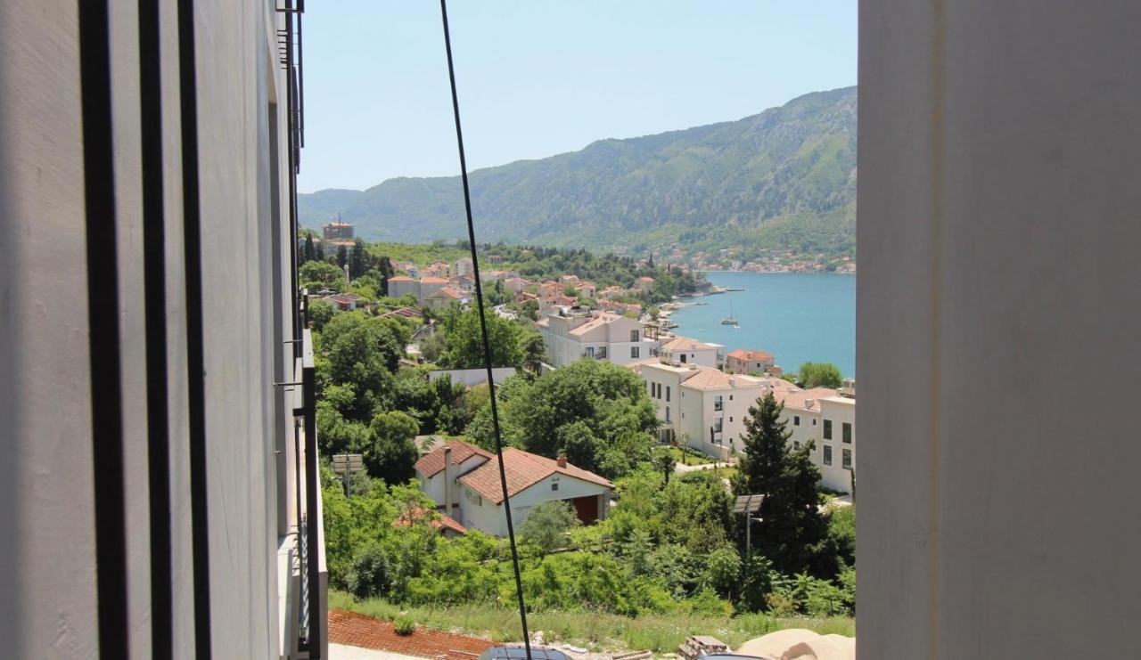 2Bd New Dobrota Apt With Bay Views Kotor Ngoại thất bức ảnh