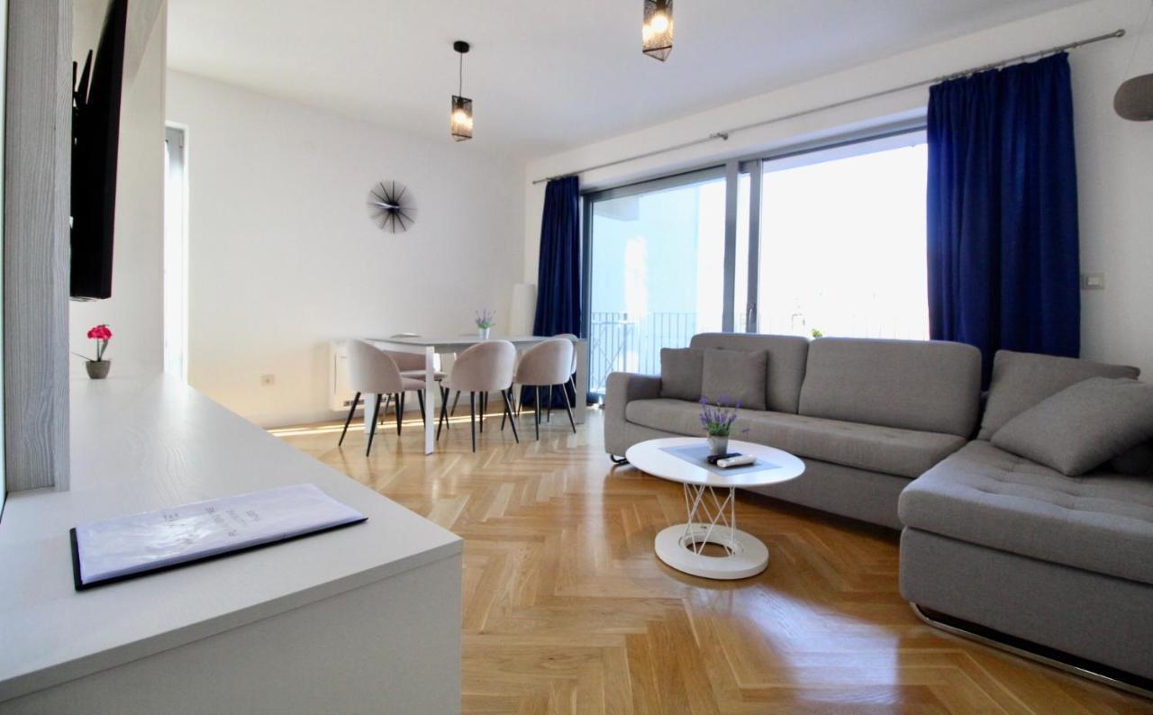 2Bd New Dobrota Apt With Bay Views Kotor Ngoại thất bức ảnh