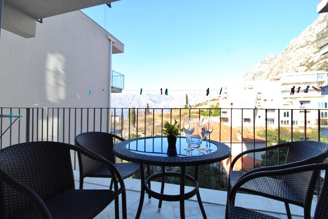 2Bd New Dobrota Apt With Bay Views Kotor Ngoại thất bức ảnh